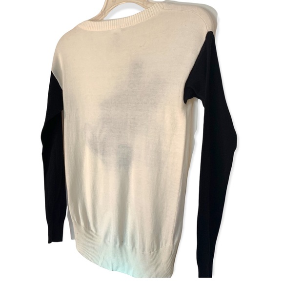 Disney Minnie Mouse sweater crew neck size small - Picture 5 of 7